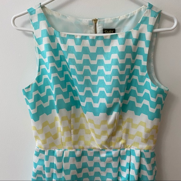 JUST TAYLOR CHEVRON PLEATED FIT & FLARE DRESS - Picture 3 of 9
